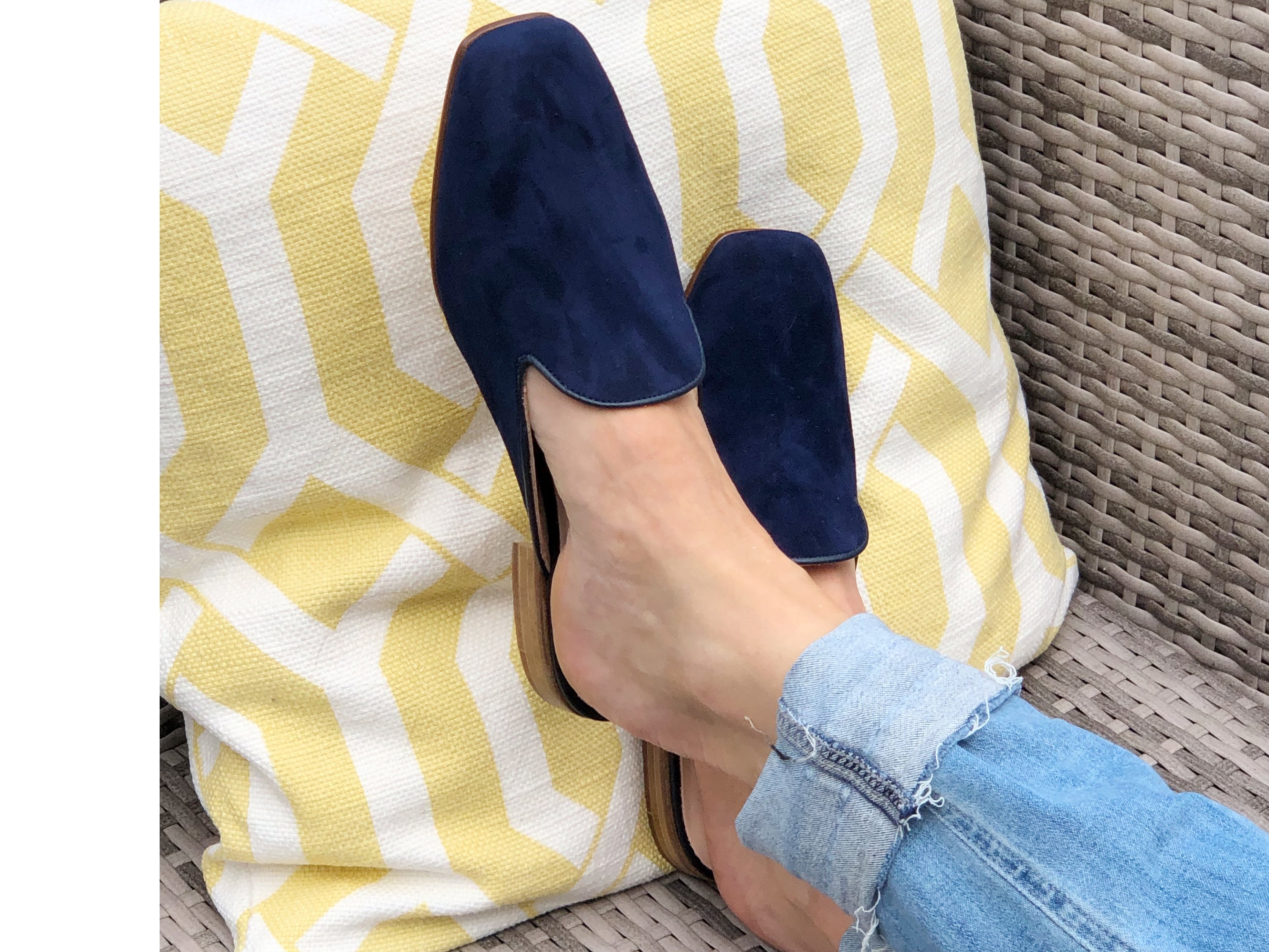 Mules aus Veloursleder