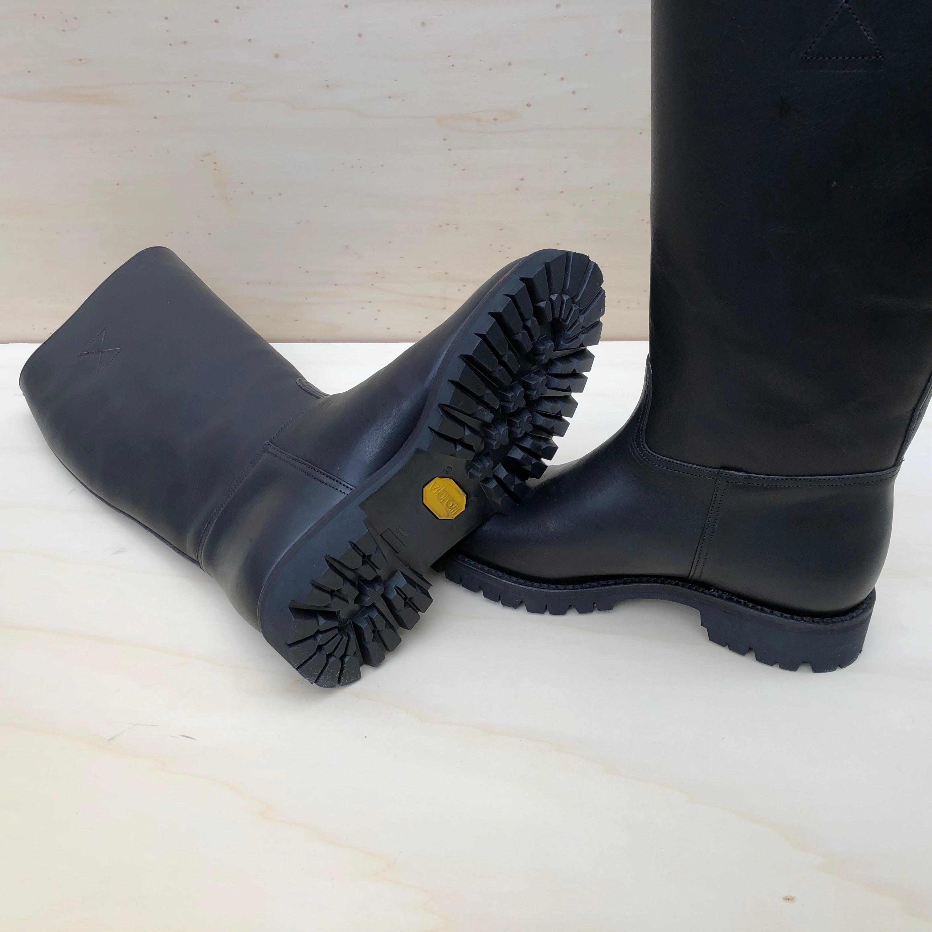 Rahmengenähter Unisex Stiefel Country Vibram