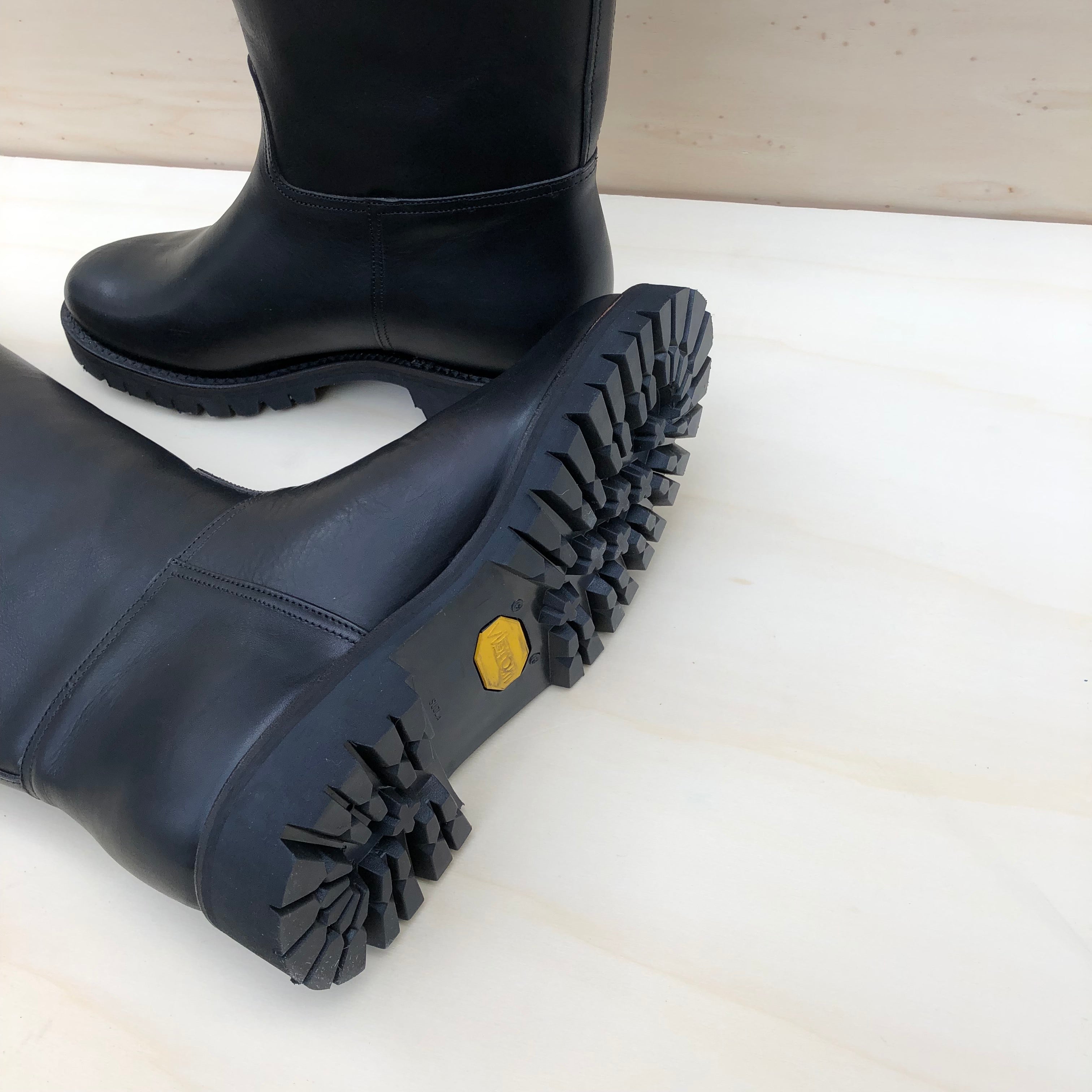 Rahmengenähter Unisex Stiefel Country Vibram