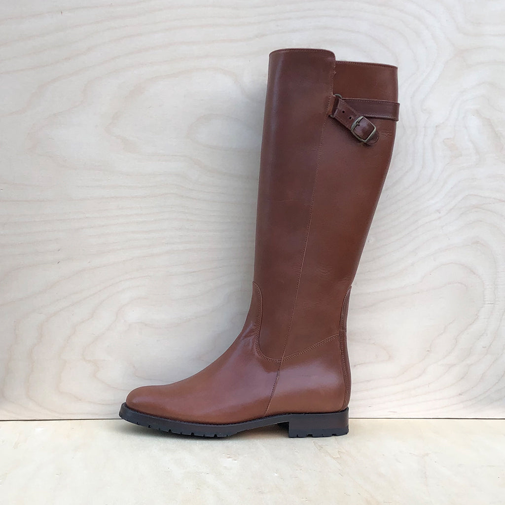 Rahmengenähte Stiefel NIEVE aus Glattleder - Unisex