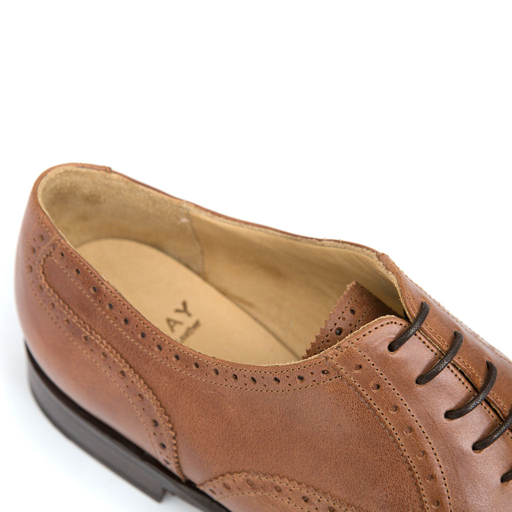 Rahmengenähter Half-Brogue (Semi-Brogue)