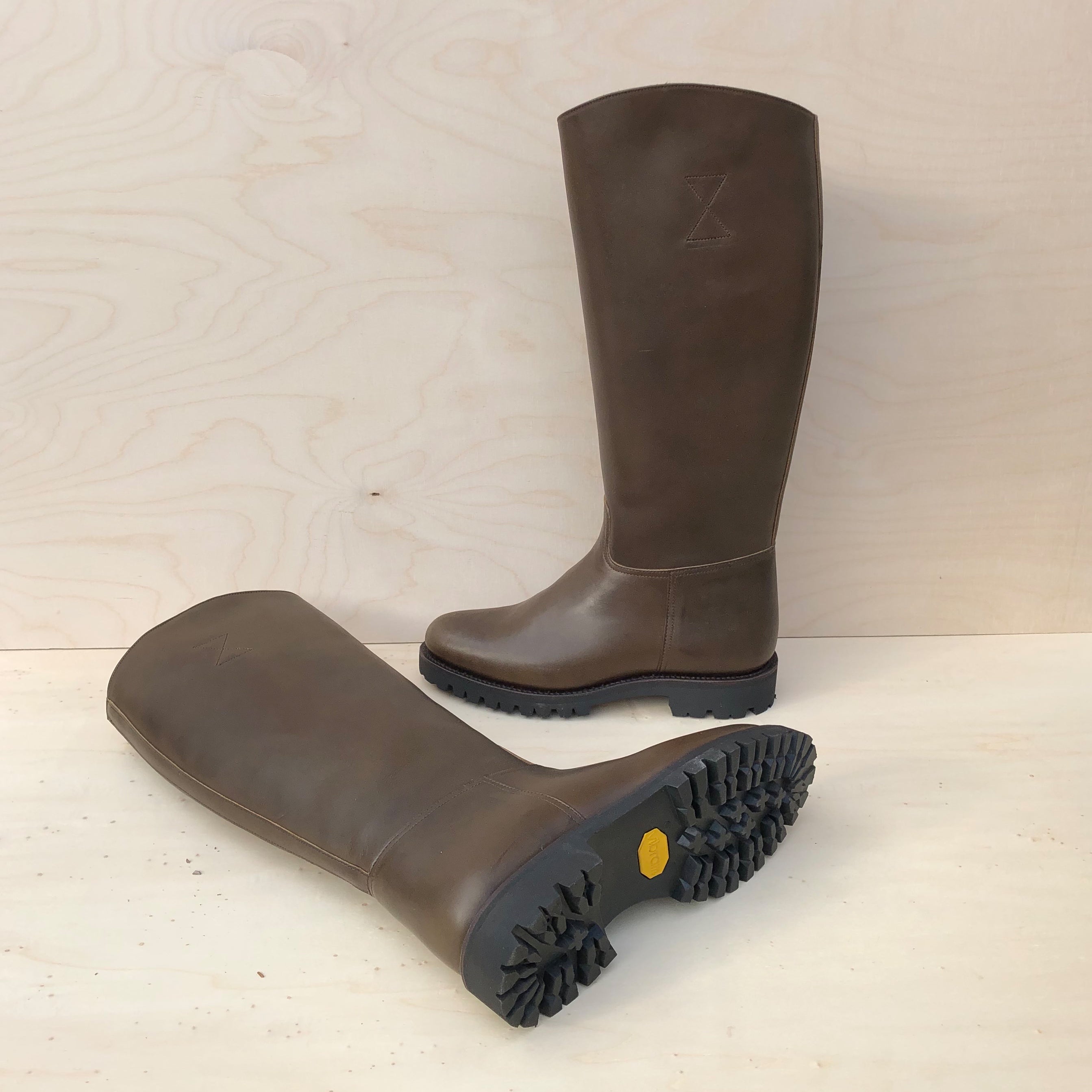 Rahmengenähter Unisex Stiefel Country Vibram